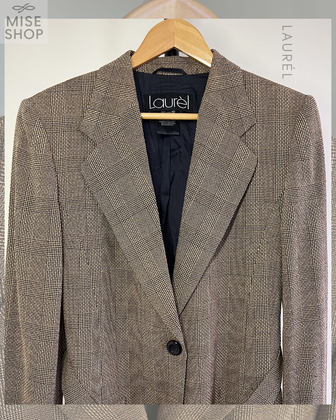 Blazer Laurél de Lana Premium (98%) con Cinturón